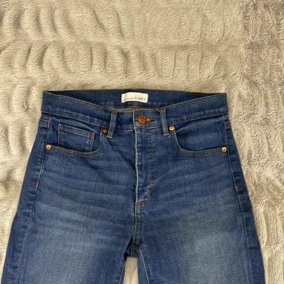 LOFT Jeans Women 28 6 Skinny Medium Wash Raw Hem Stretch Denim Distressed Modern - Picture 3 of 10